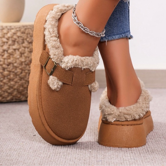 BOUTIQUE Faux Fur Shearling Thermal Fuzzy Buckle Platform Slippers, in Caramel - Picture 3 of 12